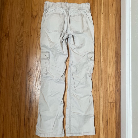 Hollister Mid rise Relaxed Cargo Pants - Picture 2 of 16